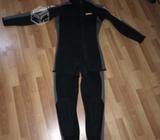 Traje buceo Uridive poco uso 8mm conversable XL