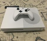 Xbox one 500gb + 4 juegos