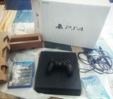 Ps4 en caja +juego y control